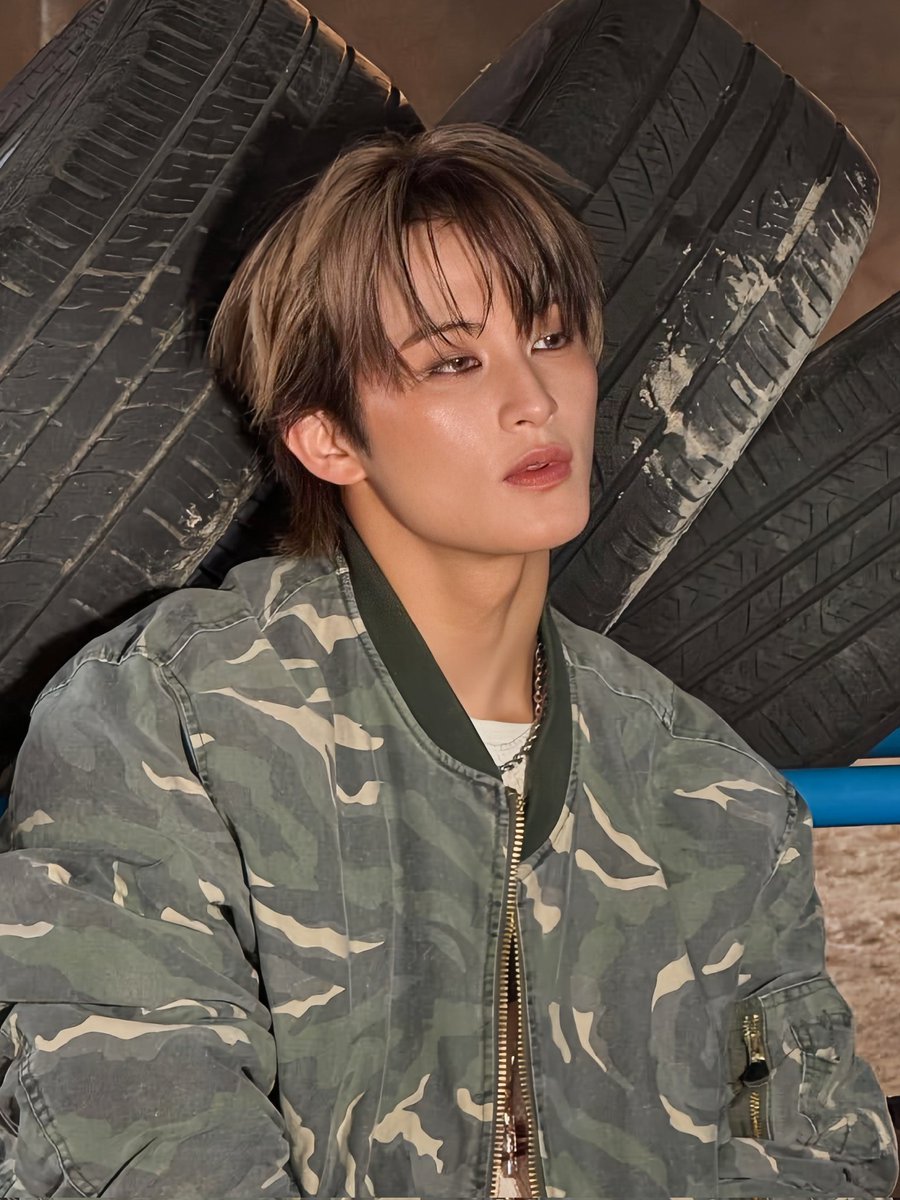 HAND                                     HANDSOME