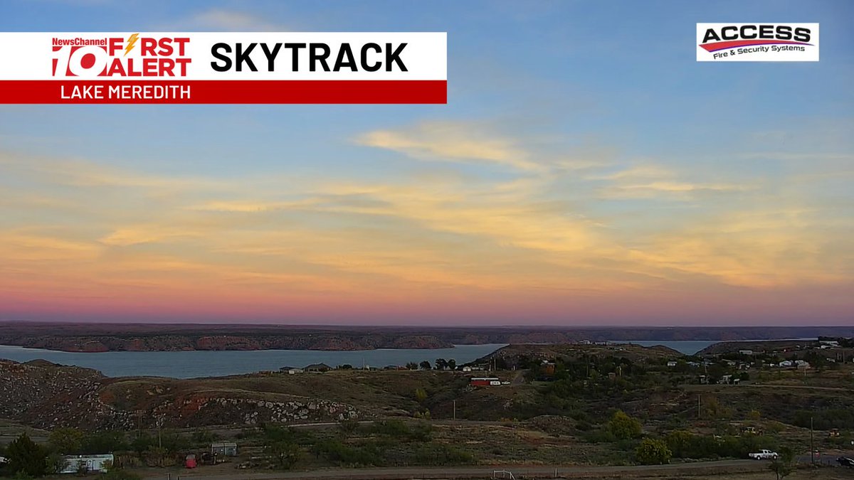 Feeling a little pastel vibe with our sunrise from Lake Meredith this morning! It'll feel like a borderline lake day today, with highs in the high 80°s! #txwx
