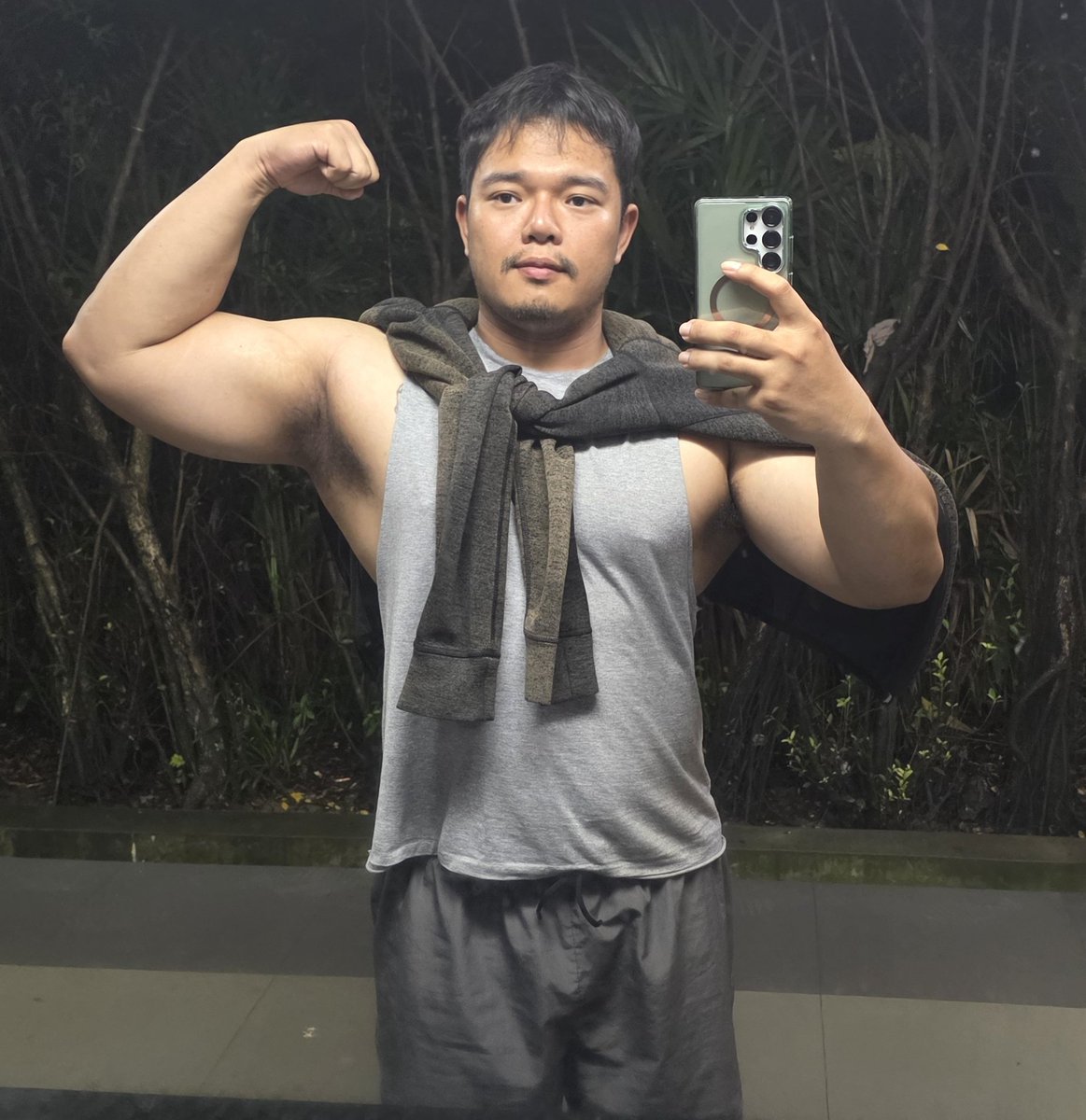 หมีป่า tweet media