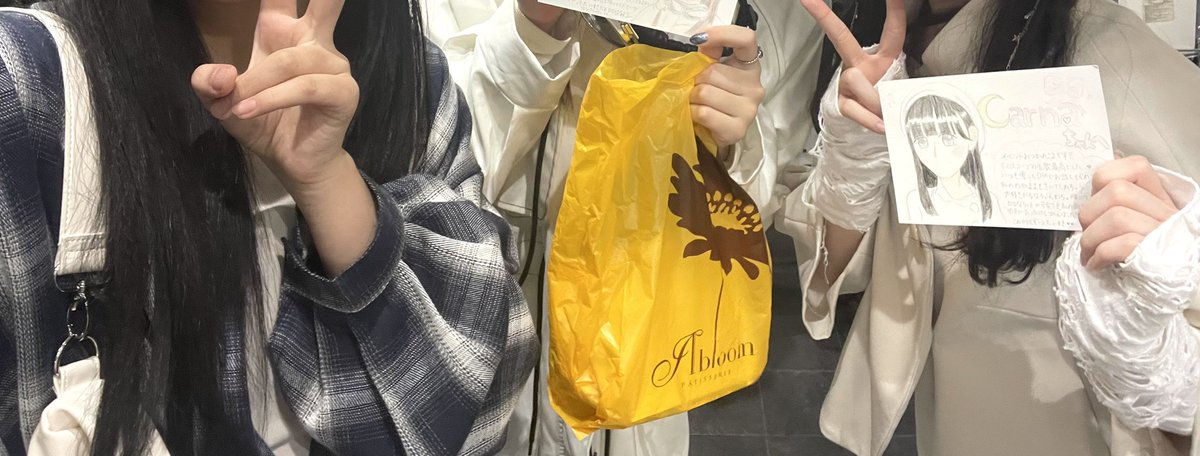haruq25's tweet photo. 11/4いい推しの日😽
永遠の推し先輩かるなちゃんあおいちゃん
だいすき会いたすぎ https://t.co/4koTUsEkmf