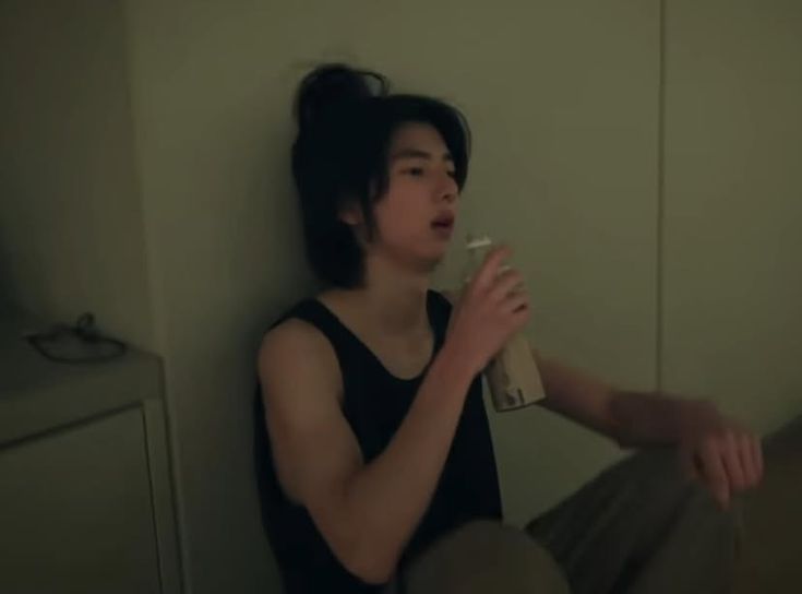 binarilusi's tweet image. Terlalu mumet sama persiapan tka tapi aq msih trlalu dini bwt mbok. HARAM JUGA. Jadilah  aq *tenggak buyung upik*