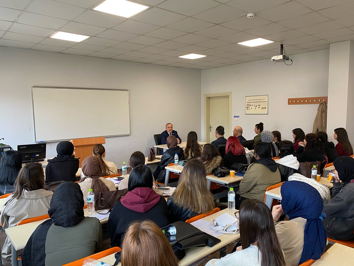 Yüksekokulumuzca düzenlenen XXIV. Mesleki Söyleşi, “Kent Yönetiminde Belediye Hizmetleri” temasıyla gerçekleştirildi.
Söyleşinin konuğu Ulus Belediye Başkanı Sn. Hasan Hüseyin Uzun olurken, programa BARÜ Rektörü Sn. <a href="/profdraakkaya/">Prof. Dr. Ahmet AKKAYA</a> da teşrif etti.
🔗 ulusmyo.bartin.edu.tr/haberler/kent-…