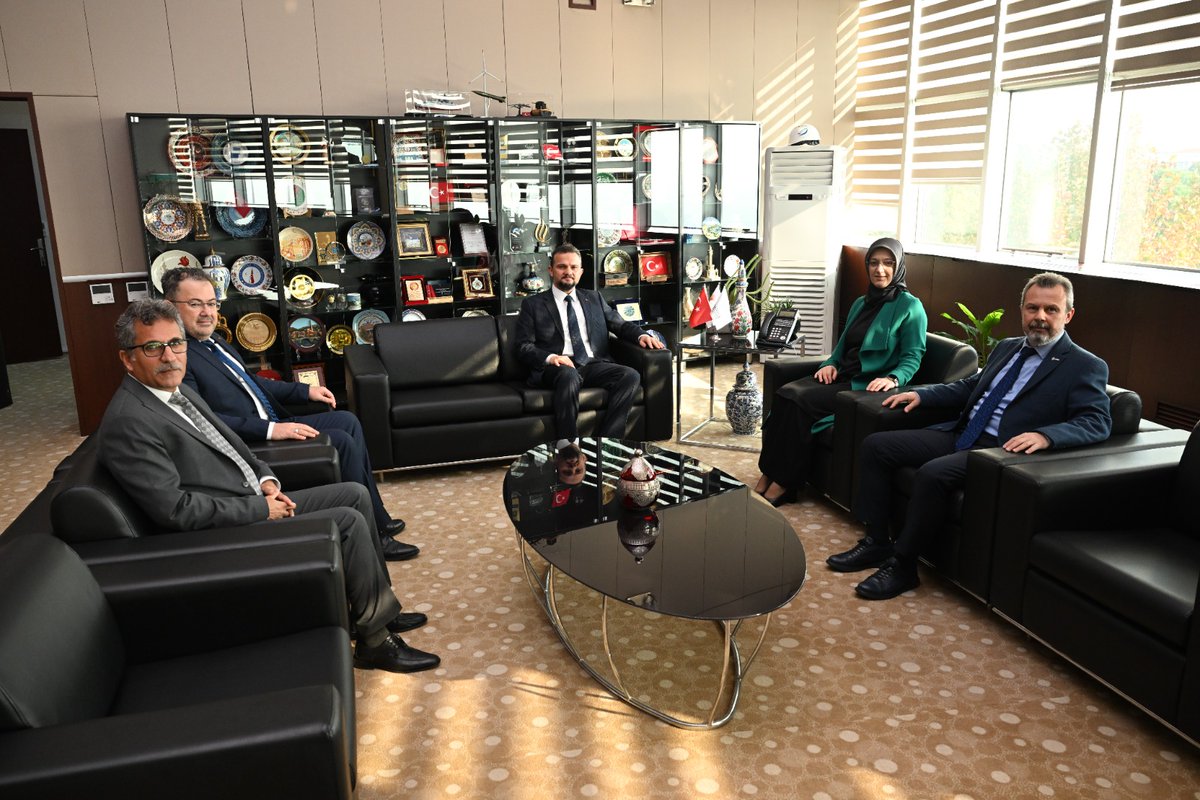 Başkanımız <a href="/ilkerastarci/">İlker Astarcı</a>, Manisa Celal Bayar Üniversitesi <a href="/mcbu1992/">Manisa Celal Bayar Üniversitesi</a> Rektörü Sayın Prof. Dr. Rana Kibar ile Erasmus+ ve Avrupa Dayanışma Programlarında kurumlarımız arasında gerçekleştirilebilecek olası iş birliklerinin değerlendirildiği bir görüşme gerçekleştirdi.