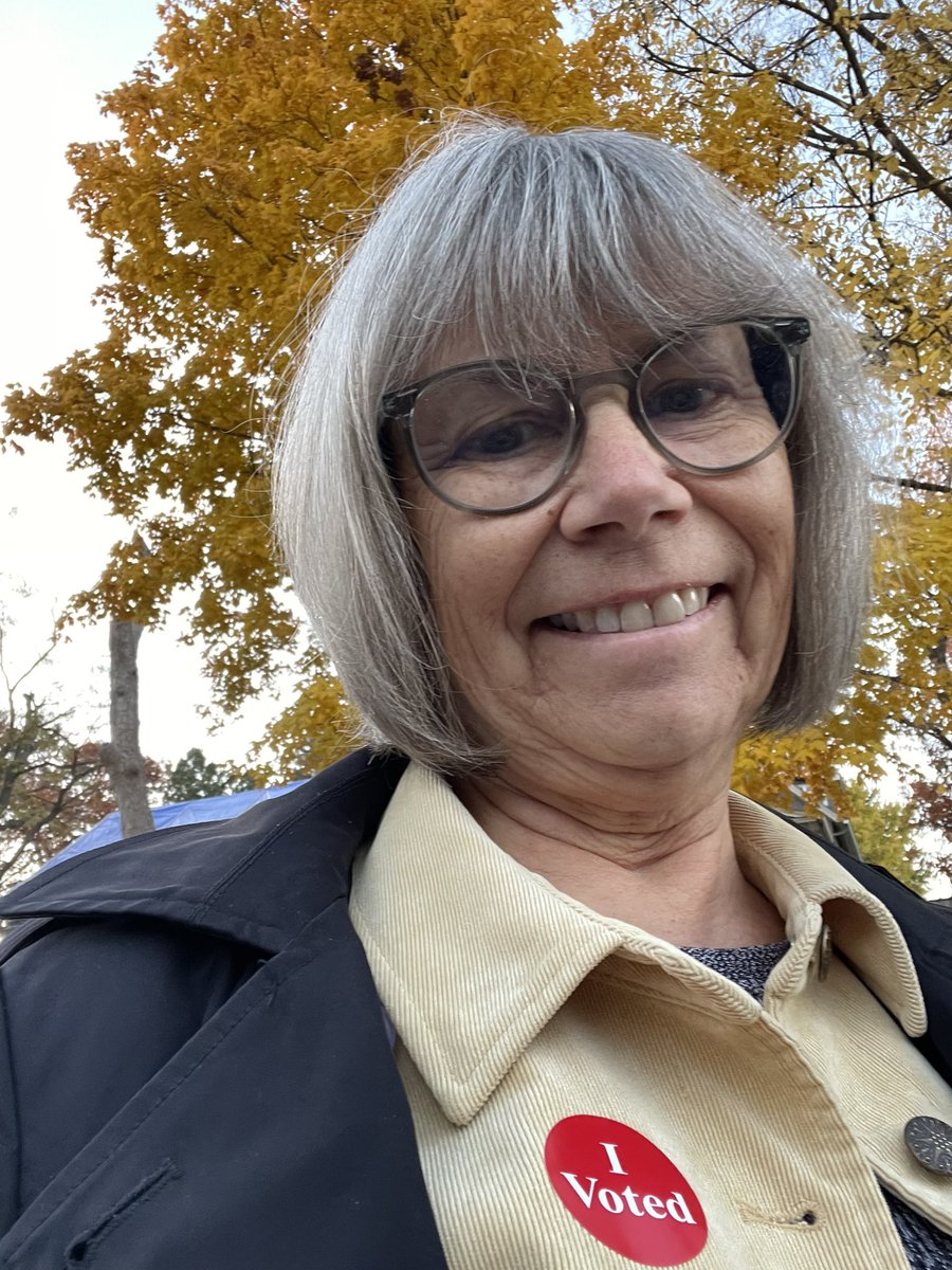 Beautiful fall day to make your voice heard! Vote today! Find out what’s on you ballot in MN here:  mprnews.org/story/2025/10/…