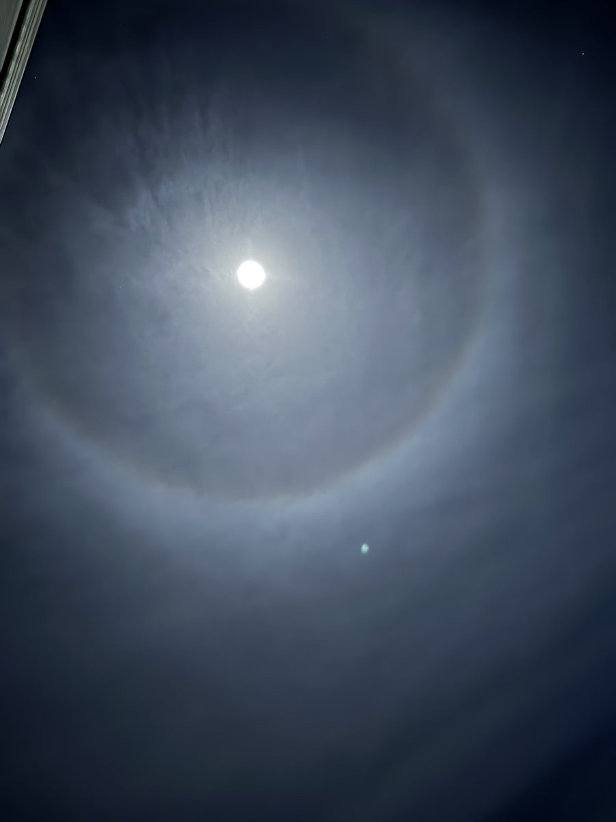 明日スーパームーンだってよ
みなくちゃ