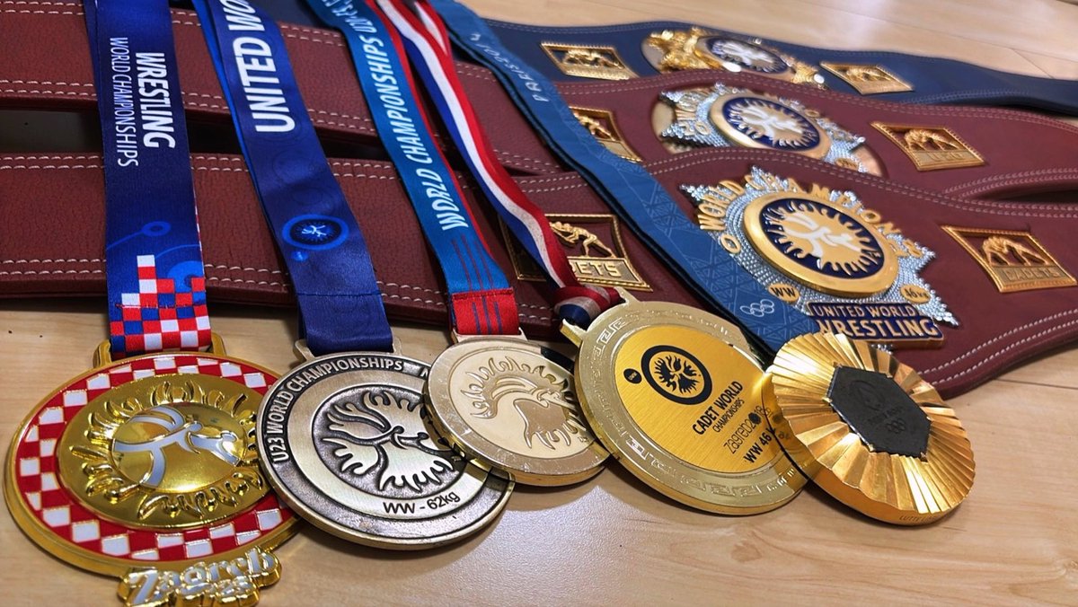 帰国してグランドスラムのメダル揃いました🤩

u17 u20 u23 senior Olympic 🥇