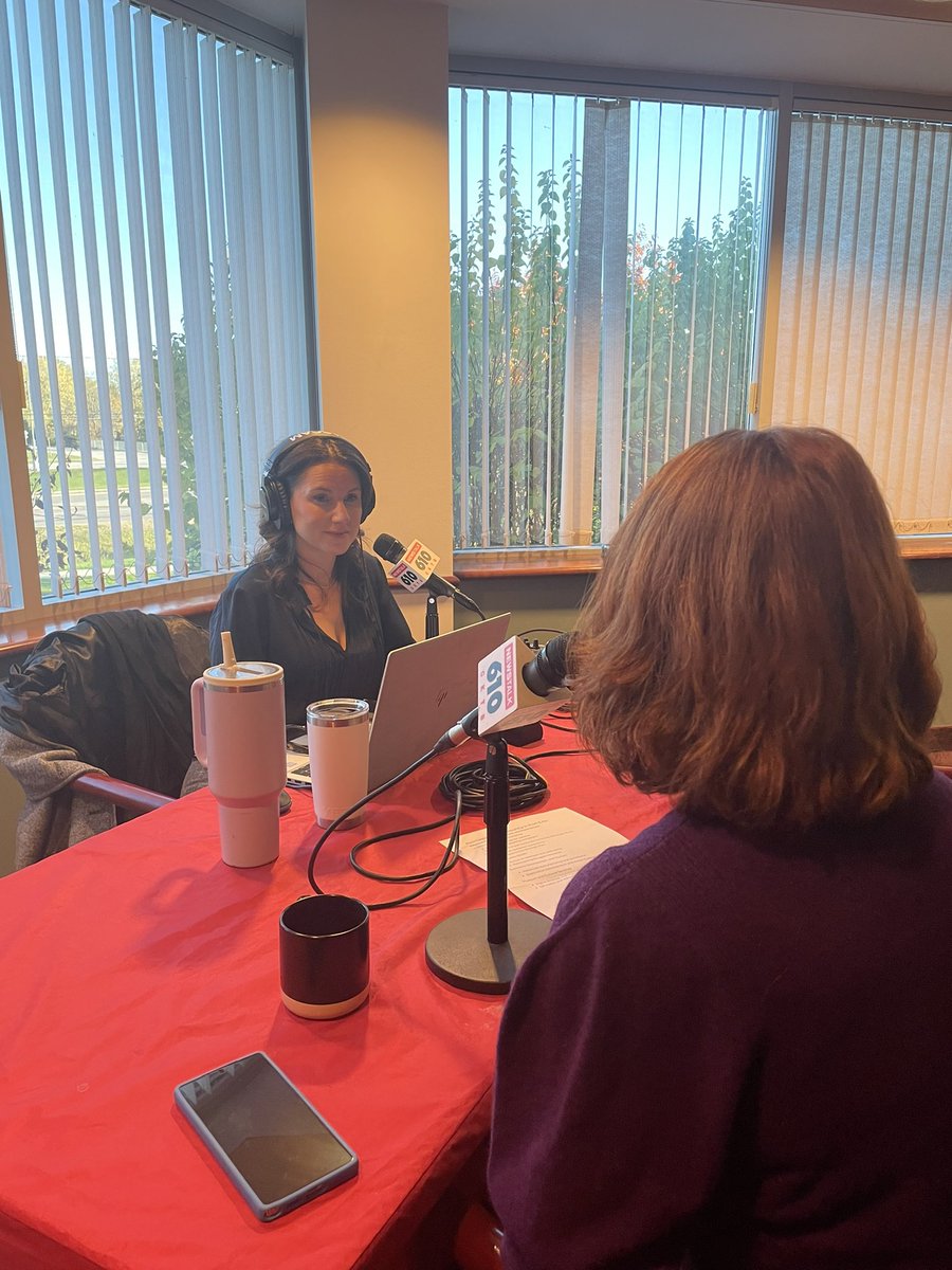 610CKTB's tweet photo. LIVE NOW | Steph is joined by Director of Community Services, Clare Cameron, to discuss connecting the community, organizations within Fort Erie, the needs of the many agencies in the municipality and using social media to share history from the museum @TownOfFortErie #CKTBLive https://t.co/KljGaEPKBp
