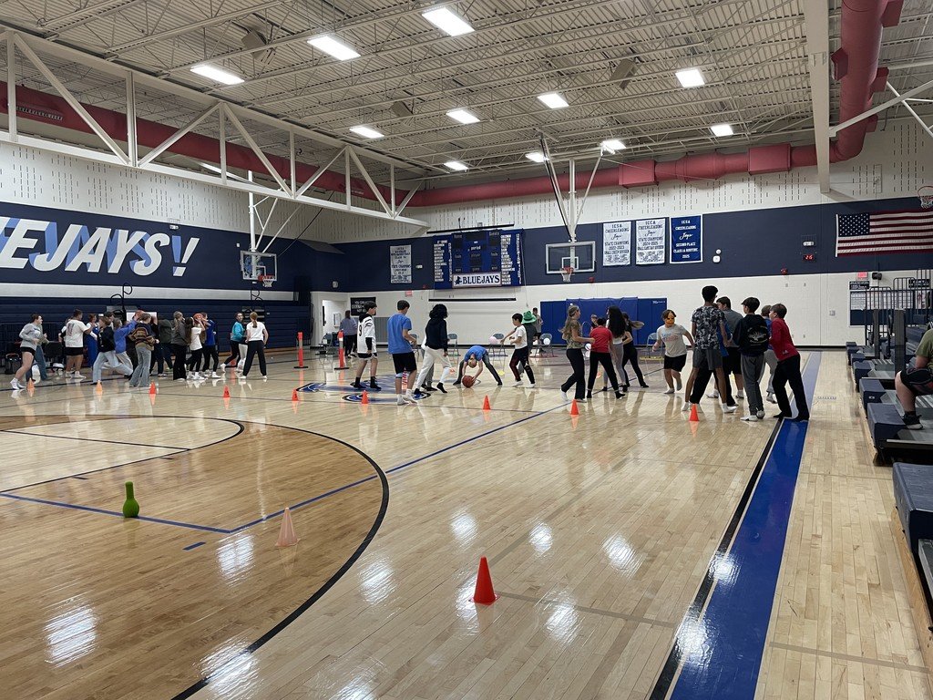2studentsupport's tweet photo. Good things happening at Greenville Junior High School.  It's always a Great Day to be a Jay!  #EveryCometEveryDay https://t.co/DCqtEEFMcQ