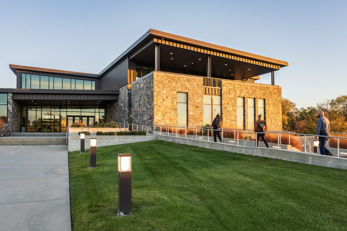 Great kickoff to our newest series, 90AI in Toledo!

90AI is our new rapid-fire series spotlighting real-world AI in action—across the industries that matter to Ohio. Each session is packed into 90 minutes or less.

Thanks to the <a href="/andersonsinc/">The Andersons Inc.</a>'s for hosting!