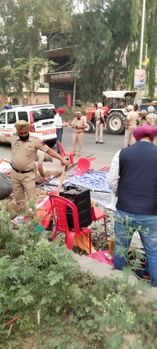 CFaculty53238's tweet photo. @Gurpreet0531 @INCIndia @INCPunjab @INCBihar @BJP4India @BJP4Delhi @BJP4Bihar @Akali_Dal_ @warispunjabde @OfficialBKU @FarmersHaryana @BKU_KisanUnion @Tractor2twitr_P @AAPPunjab https://t.co/spRzwviTrA
