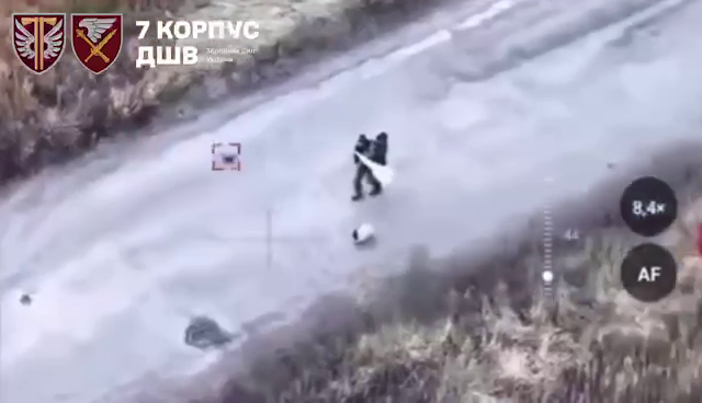 UKikaski's tweet image. More War Crimes:

Verified reports indicate an RF FPV strike on two civilians, one holding a white flag, and a dog as they moved away from the front. Evidence is being forwarded to the @IntlCrimCourt.

The video is too graphic to post.

#OSINT #WarCrimes #Ukraine #ICC #Pokrovsk