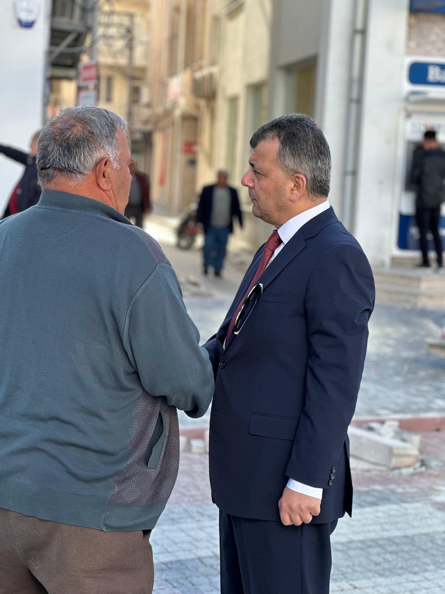 Belediye Başkanımız Serkan Koyuncu'dan Uzun Çarşı'ya Ziyareti

Her fırsatta vatandaşlarımızla bir araya gelmeye devam eden Belediye Başkanımız Serkan Koyuncu, ilçemizin en yoğun noktalarından biri olan Uzun Çarşı’da alışveriş için çarşıya çıkan hemşehrilerimizle buluştu.