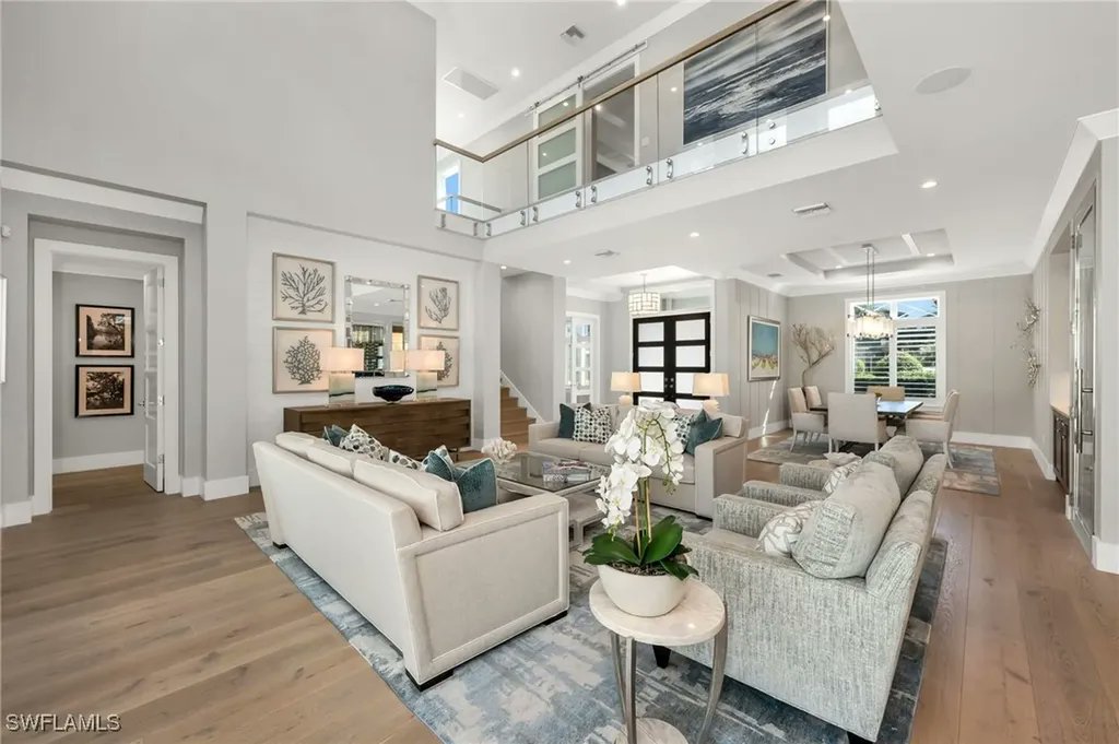 $6,000,000 - Stunning- 4 Bedroom plus Den, 5 1/2 Bath, Custom Home with Gulf Access. Welcome to The Landings at Bears Paw, Naples, hidden gem tucked between the Gordan River, Greenway Park, and the Jack Nicklaus Signature Bears Paw Golf Course. 

#JRWCIRE #JohnRWoodProperties