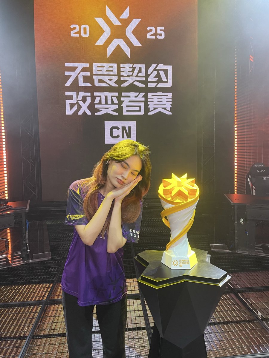 LianVLR's tweet photo. W face cards at GC champs seoul:
@shirazigo - NOVA Shirazi
@lissavlr - MiBR lissA
@Akitaaah - G2 Akita
@/7er - NOVA 7er
@alexisfps - SR Alexis
@ddaaana15 - NTZ DaNa
@GlanceVl - KC Glance

Honorable Mention (Not in Champs Seoul)
@eneriiiiiii - FLC enerii
@fpstwirly - AST twirly https://t.co/IMQXGZ8O1w