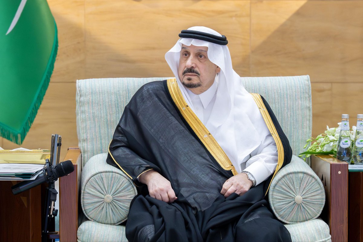 emara_alriyadh's tweet photo. صاحب السمو الملكي الأمير فيصل بن بندر بن عبدالعزيز أمير منطقة #الرياض، يرعى حفل تخريج الدفعة الثانية من مشاريع حاضنة الرياض للأعمال بفروعها الثلاثة: (حاضنة الشباب، حاضنة المرأة، الحاضنة المهنية)، إحدى مبادرات برنامج صاحب السمو الملكي الأمير فيصل بن بندر بن عبدالعزيز للإنماء الاجتماعي "إنماء وتمكين".
https://t.co/J6ySgo1Nem

#إمارة_منطقة_الرياض