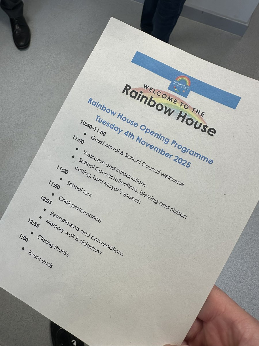 🌈 Delighted to join young people, parents and the Lord Mayor at the opening of Rainbow House at Stanningley Primary School. 

We’re grateful to the government for working with the school and Leeds City Council to secure the funding for the renovations for this fantastic  space.