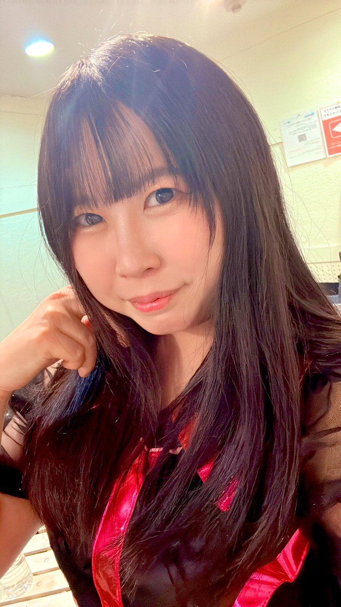 昨日はジャックさんの11周年記念LIVEにFatephixで出演させてもらいました🎤♪

可愛い女の子に可愛いって言ってもらえて、幸せの極みでした🤍!!

いつもの楽しいメンバーと
お客様も本当にいい人ばっかりで、
とっても楽しいライブだった！！！

改めて、、、
ジャックさん、11周年おめでとう🎊✨️
