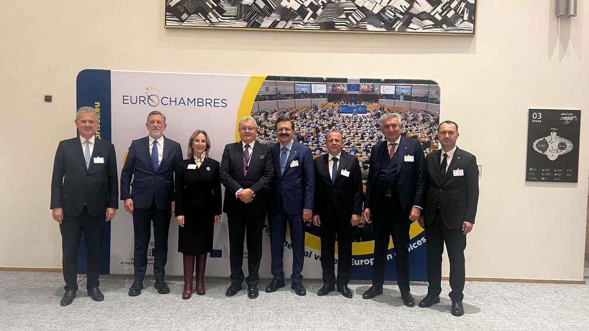 Başkan Vekili olduğum Avrupa Odalar Birliği (<a href="/Eurochambres/">Eurochambres</a>) tarafından Brüksel’de Avrupa Parlamentosu Genel Kurul salonunda gerçekleştirilen 7. Avrupa Şirketler Meclisi’ndeyiz.

33 ülkeden 800’ün üzerinde firmanın katıldığı toplantıda sürdürülebilir büyüme ve rekabet gücü