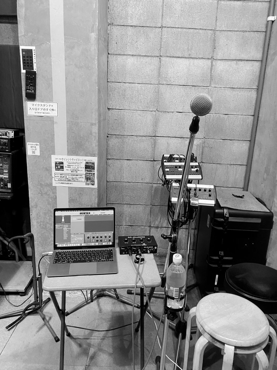 THE LET'S GO'sのワンマンを観てきた。

素晴らしいライブだった。

今の俺にはあまりにも眩しく映り過ぎてしまうくらい(笑)

そんなTHE LET'S GO'sが2/7に俺の地元甲府に来てくれますよー🙌

終演後フライヤー受け取って下さった皆様有難う御座いました🙇