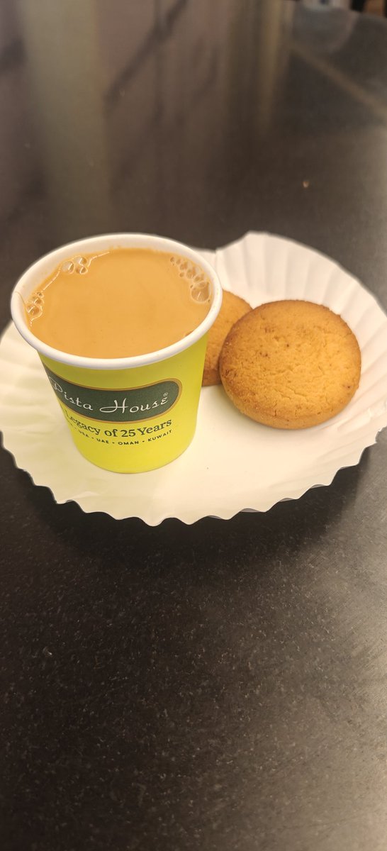 anonymousmodeee's tweet image. Pista house irani chai highly overrated 😐😐 moddala undi🥴