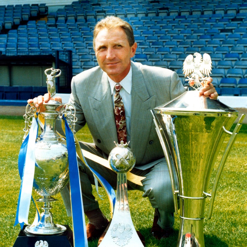 LUFC's tweet photo. 👏 Legendary #LUFC manager Howard Wilkinson OBE to be inducted into the National Football Museum Hall of Fame