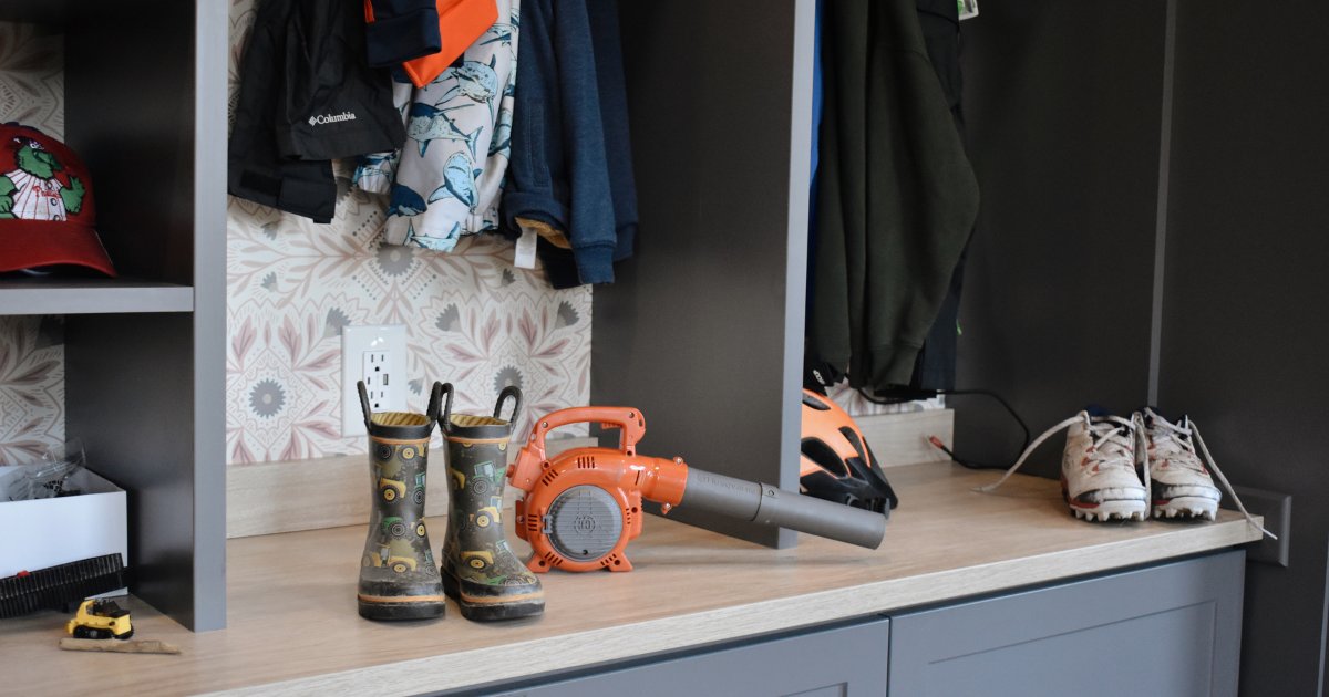 Inspired Closets Vermont tweet media