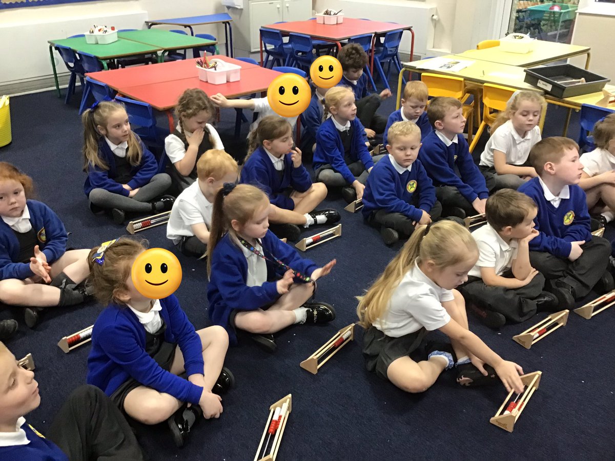 StPPPrimaryY1's tweet photo. For Maths Mastery today, we have been using rekenrek’s to help us show the understanding of numbers to 10, including the composition of each number. #MathsMastery #NCETM @StPPPrimary https://t.co/qv7rsEFH8l