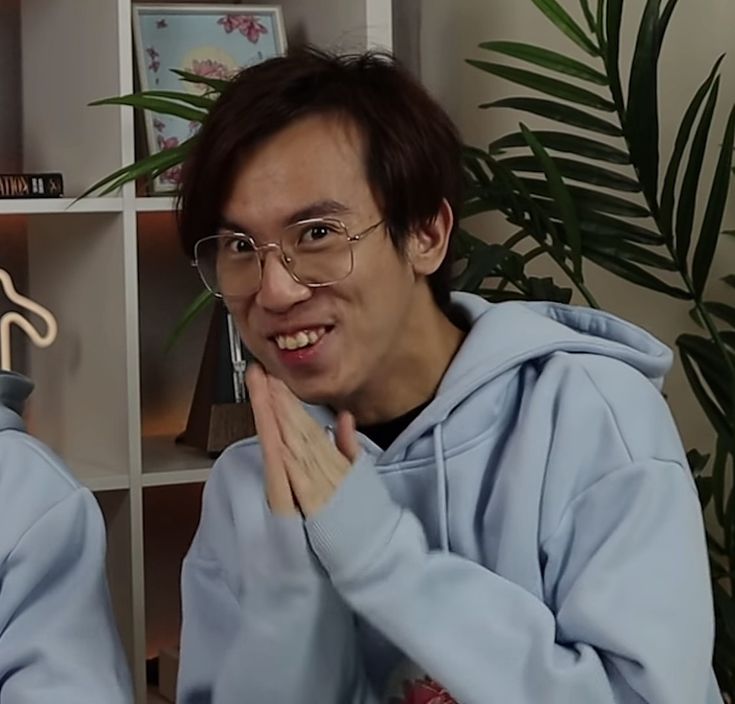 dailydoseof2set's tweet photo. Well I guess the results are out!!! Will be officially announcing this in one or two days but those of you who are seeing this now, you guys can start planning your submissions~ #tsvtwt #twosetviolin #christmas #linglingwannabe #twoset https://t.co/M40VeFPo3V