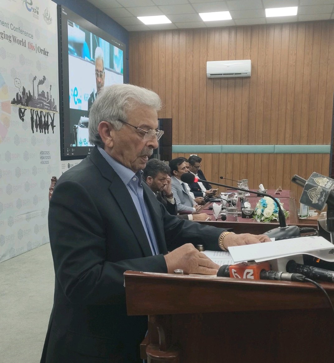 Federal Minister for National Food Security &amp; Research Rana Tanveer Hussain addressed the session on "Unlocking Circular Opportunities and the Agri-Food System" at  #SDC2025 and reflected the government's ongoing commitment to building  sustainable and self-reliant agri future