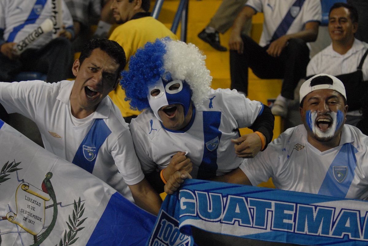 Estos fueron los precios entre Guatemala y la Argentina de Messi en 2013:
Generales: Q350
Preferencia: 800
Tribuna: 1,500
 Palco: 2,500 y 4,000.