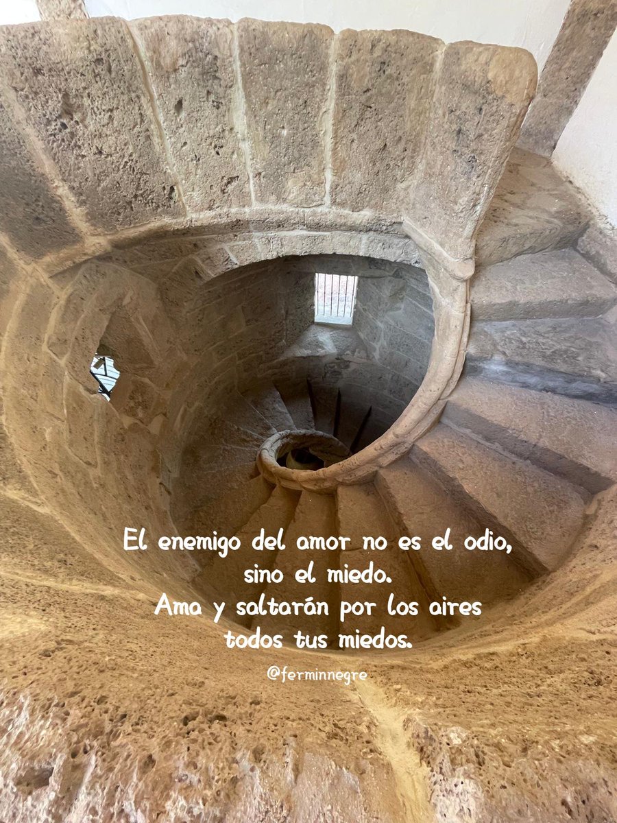 El enemigo del amor no es el odio, sino el miedo.