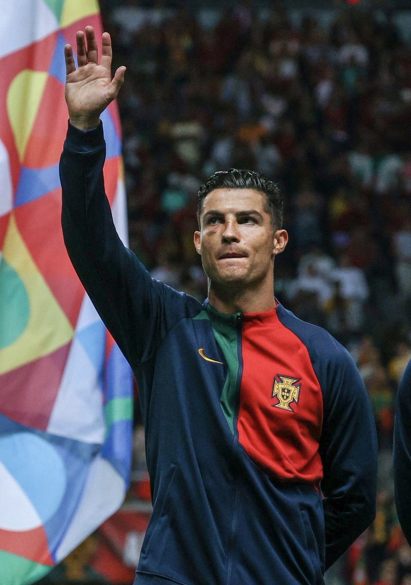 TeamCRonaldo's tweet image. 🚨🎙️Cristiano Ronaldo:

&quot;When I watch Arsenal, I don&apos;t see them as rivals, because I was very close to joining them. That&apos;s why when they win, I celebrate with them.&quot;