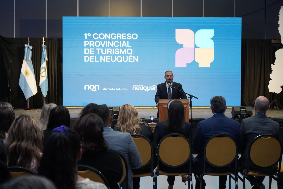 EN NEUQUÉN EL TURISMO ES POLÍTICA DE ESTADO

Prestadores y referentes del sector participaron de este 1º Congreso Provincial de Turismo del Neuquén, para compartir experiencias, fortalecer vínculos y proyectar el futuro de nuestro turismo.

El futuro se siembra de la mano de