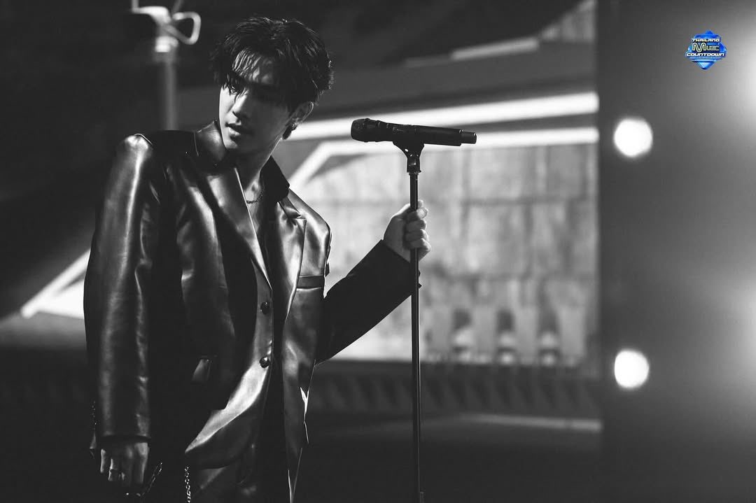 perthdde's tweet image. Living the life i’ve been chasing once again tonight. I’ll never forget the rush of speaking to all of you through my music. I could do a thousand genres and each one would still carry my love for crafting something we can share and sing together. 𝗧𝗠𝗖 stood witness to it all.