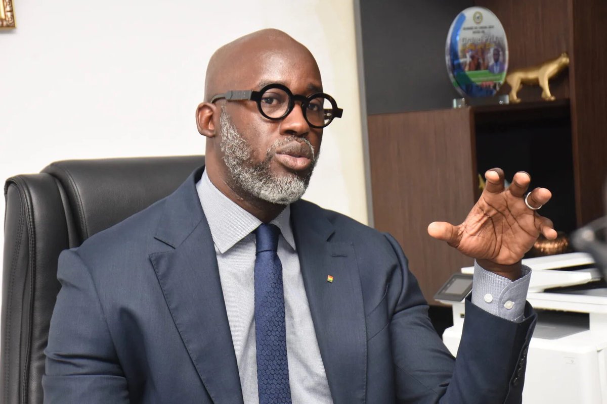 Chose promise, chose due ! 💪
Fadilou Keita soutient les étudiants kaolackois de l’Université Assane Seck de Ziguinchor avec un appui de 750 000 F CFA pour leur hébergement.