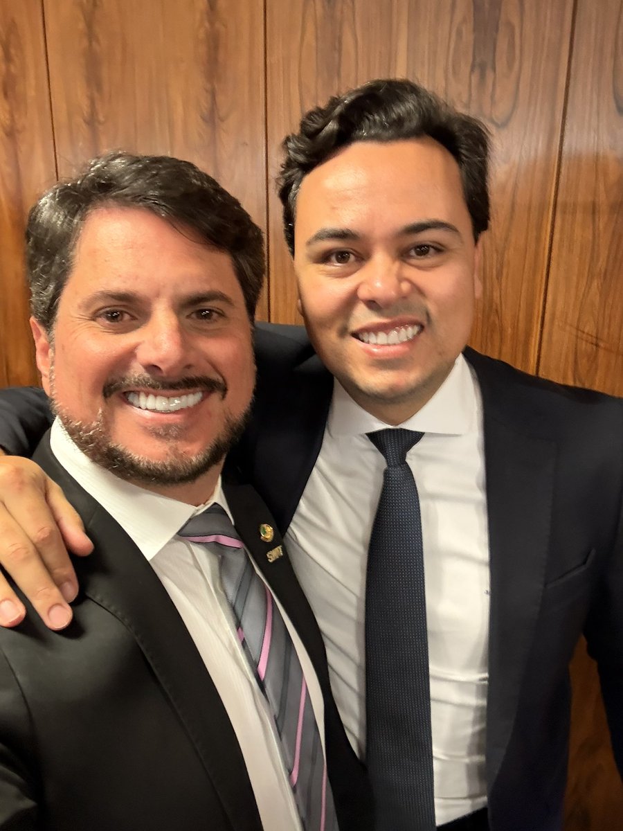 Na abertura da Comissão de Crimes Organizados, tive a satisfação de receber meu parceiro, o advogado Jeffrey Chiquini, cuja presença reafirma a importância de aliar técnica jurídica e atuação política firme para garantir que a Justiça prevaleça. Vamos juntos combater as