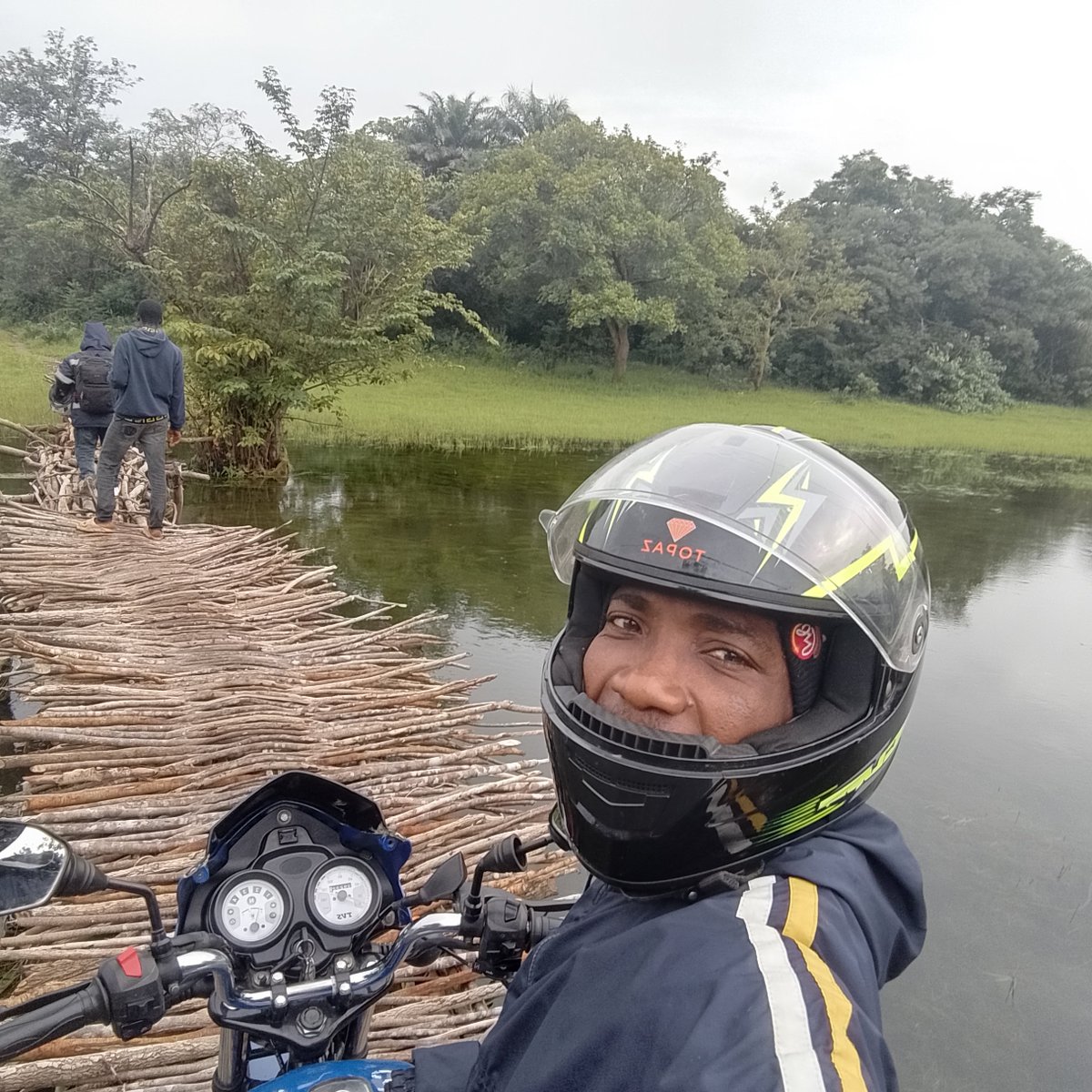 suppt_Dchildren's tweet photo. The tariffing roads leading to a distance school https://t.co/1tOQCmWMUP