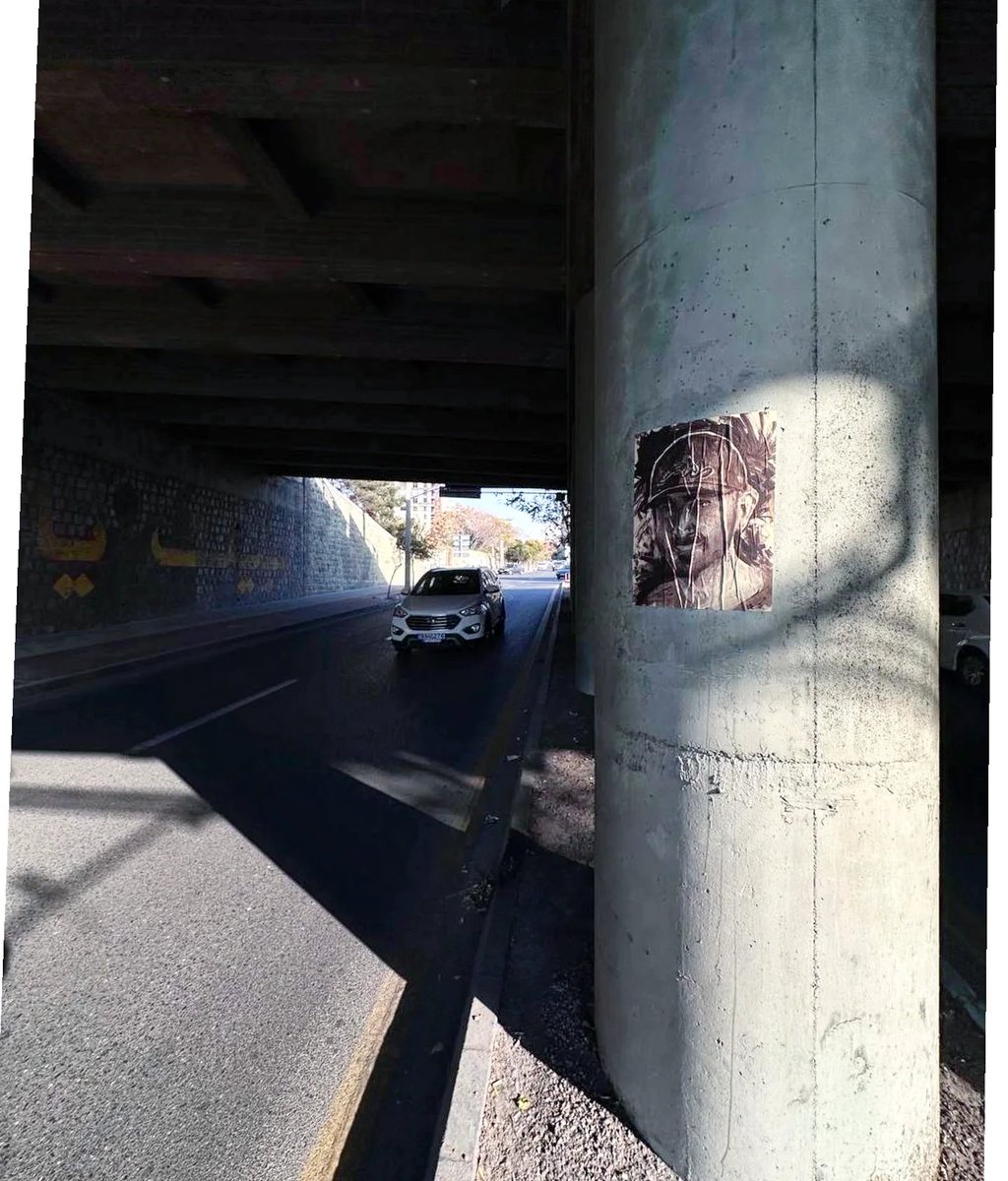 یاشاسین انسانیت
رفیق رفقا ادامه دارد
Acrylic on paper 70×50
Tabariz,Iran-2025
#streetart #pasteup #iranianartist #graffiti