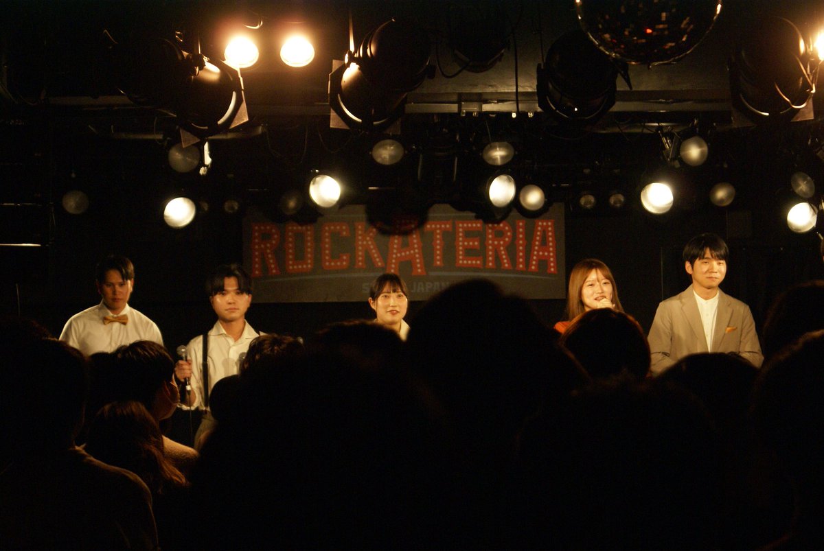 mizuki_acp19's tweet photo. #推しアカ
@genjitsu_del  さん！
至福のバラードでした。
推しポイント動画から楽曲をフルで見て感動しておりまして、生で見たら泣く寸前まで行きました。
間奏をみんなで唄うのがすごく感動しました。いい時間でした。

シビックさんにはコーラスと声が好きと直接言えました、嬉しかったです https://t.co/RtagDjWb06