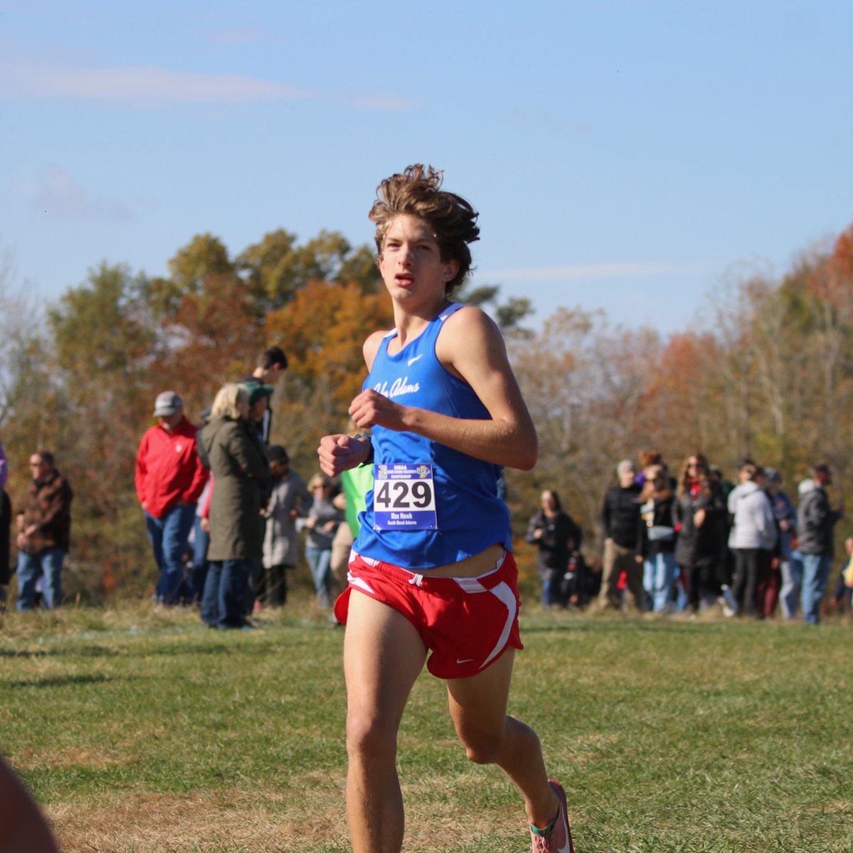 Congrats to Max Howk on competing this weekend at the IHSAA State Finals!
Max finished in 208th place with a score of 17:10.0
Great work this season Max!