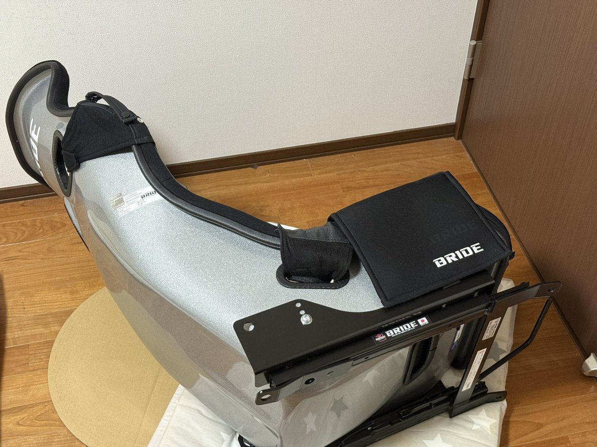 【売ります】

BRIDE XERO VS
FRP製シルバーシェル
S660運転席用シートレール付き

使用期間は、約3年半(約1万km)
取り付け車両はボディカバーを掛けていて、乗るのも月に1回くらいでしたので、日焼けや乗降時の痛みも少ないと思います。

背面以外はプロテクター類フル装備です。

8万円、手渡し希望