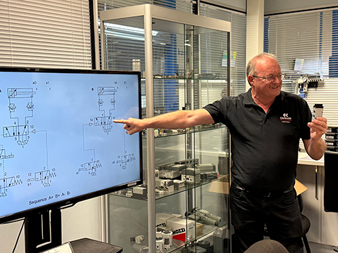 MachBuild's tweet image. Camozzi Automation expands training portfolio with advanced pneumatics and safety in pneumatics courses | Machine Building bit.ly/3J9fTUD Camozzi Automation