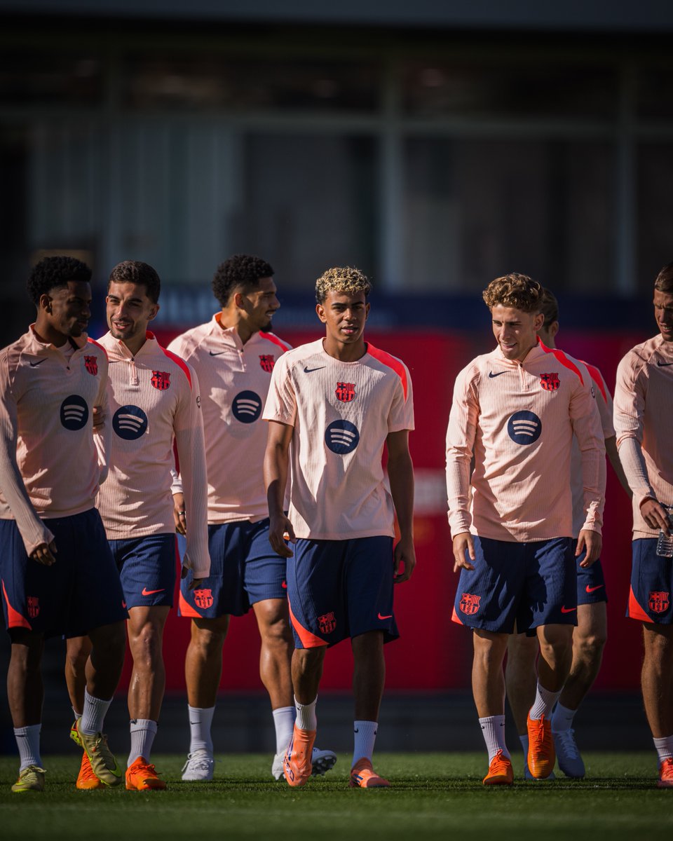 바르셀로나 1군 훈련 장면