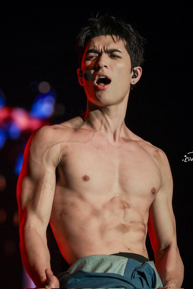 𝘾𝙖𝙯𝙮 ❄ tweet media