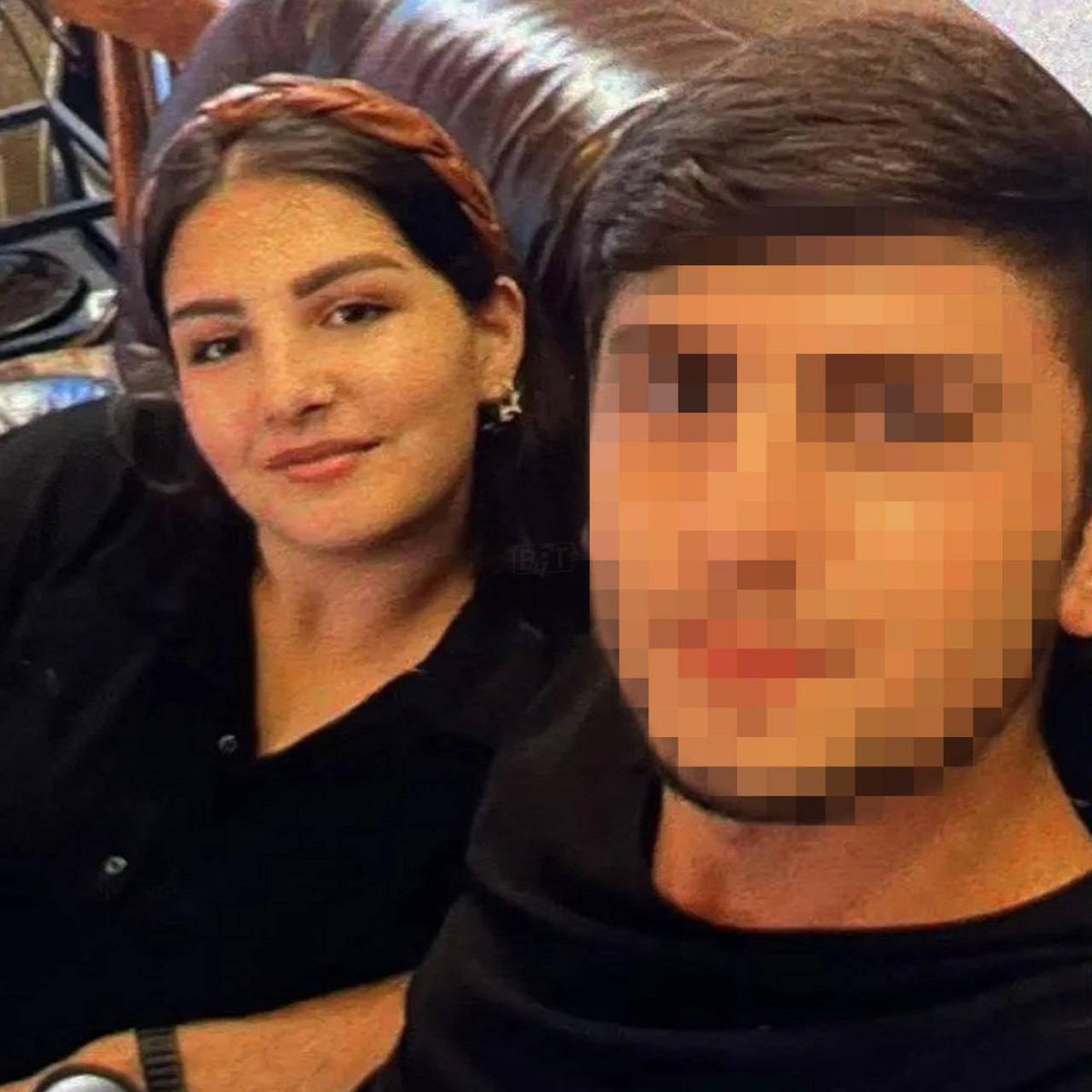 Азербайджанец жестоко убил россиянку в Турции,он нанёс ей 75ударов ножом.

Конфликт вспыхнул на почве ревности: 27летний гражданин Азербайджана приревновал 20летнюю россиянку к другому.

 Девушку доставили в больницу, но спасти её не удалось.