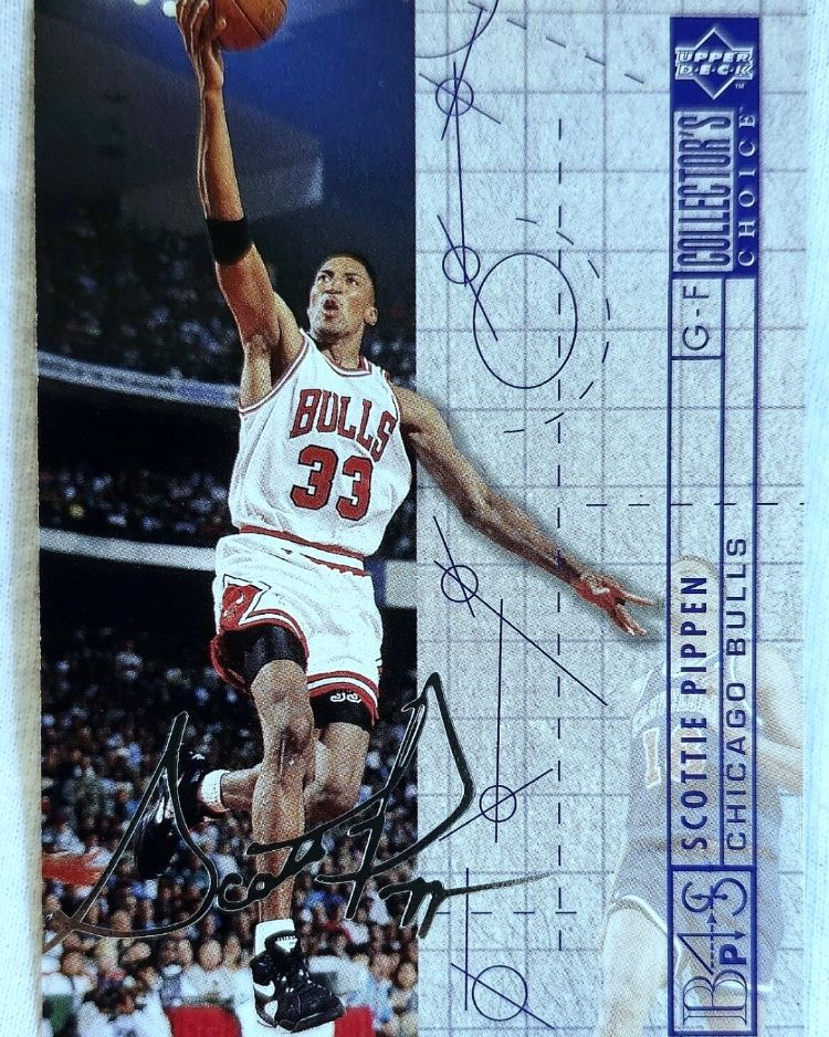 thriftx3's tweet image. $1.38 &amp;amp; free ship! 1994 Collectors Choice Blueprint Silver Signature Scottie Pippen #375 Chicago Bulls 

ebay.us/m/Vm9lbJ

#scottiepippen #chicagobulls #collectorschoice #nba #basketballcards #collectibles #chicago #chicagobulls
