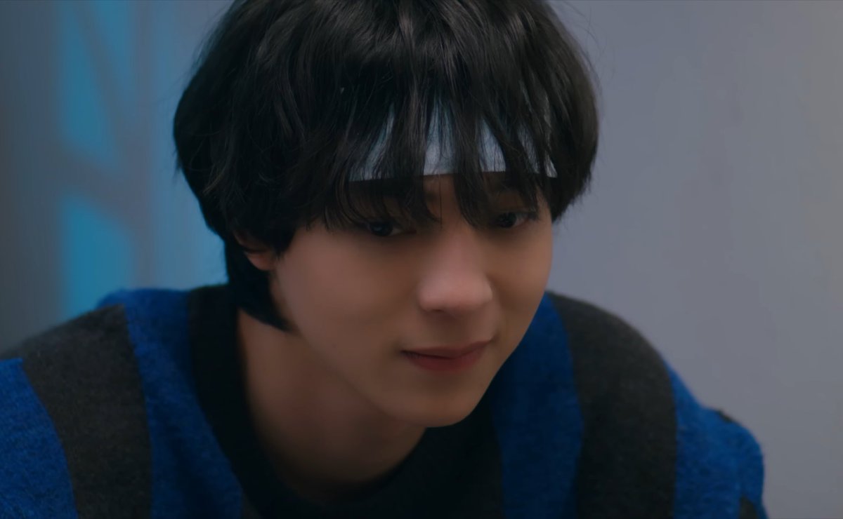 therealerng's tweet image. บาสเล่นเป็นน้องโซ่ได้น่ารักมาก สายตงสายตา การมงการมอง อมยิ้มๆ น่ารักจนใจเจ็บ ซีรีย์ออนชั้นโอ๋ยัยน้องโซ่แน่ๆ น้องโซ่ของพี่ธีร์.

MAXKYBAS WETV ORIGINAL
#ซอโซ่ล่ามธีร์
#maxky_rp #บาสเด็กอ้วนที่แท้จริง #แม็กกี้บาส