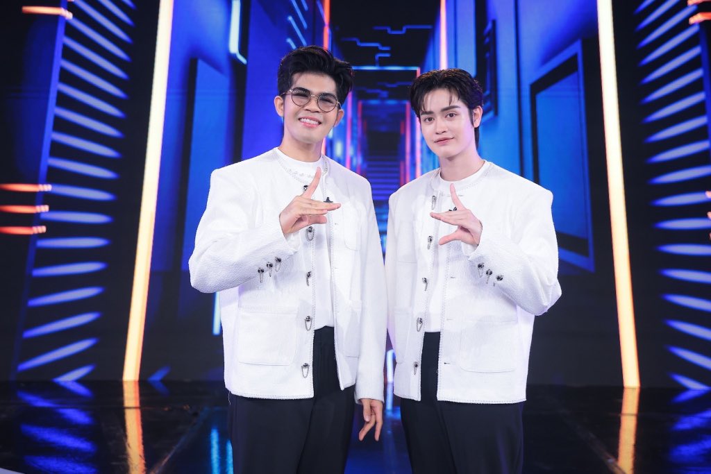 ATLASofficialTH's tweet image. ไหนใครเดาถูกบ้าง 🙌

ขอบคุณ “ ไรอัล กาจบัณฑิต ” มาก ๆนะครับ ที่มาเป็นฝาแฝด ให้กับ #NiceATLAS ในวันนี้ ✨🫶

#Faceoffแฝดคนละฝา 
#Workpoint #Workpoint23 
#แฝดคนละฝา 
#ATLAS_TH #ATLASth 
#XOXOentertainment