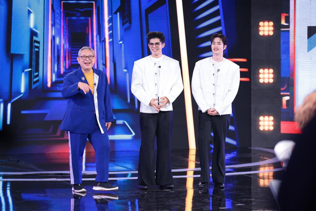 ATLASofficialTH's tweet image. ไหนใครเดาถูกบ้าง 🙌

ขอบคุณ “ ไรอัล กาจบัณฑิต ” มาก ๆนะครับ ที่มาเป็นฝาแฝด ให้กับ #NiceATLAS ในวันนี้ ✨🫶

#Faceoffแฝดคนละฝา 
#Workpoint #Workpoint23 
#แฝดคนละฝา 
#ATLAS_TH #ATLASth 
#XOXOentertainment