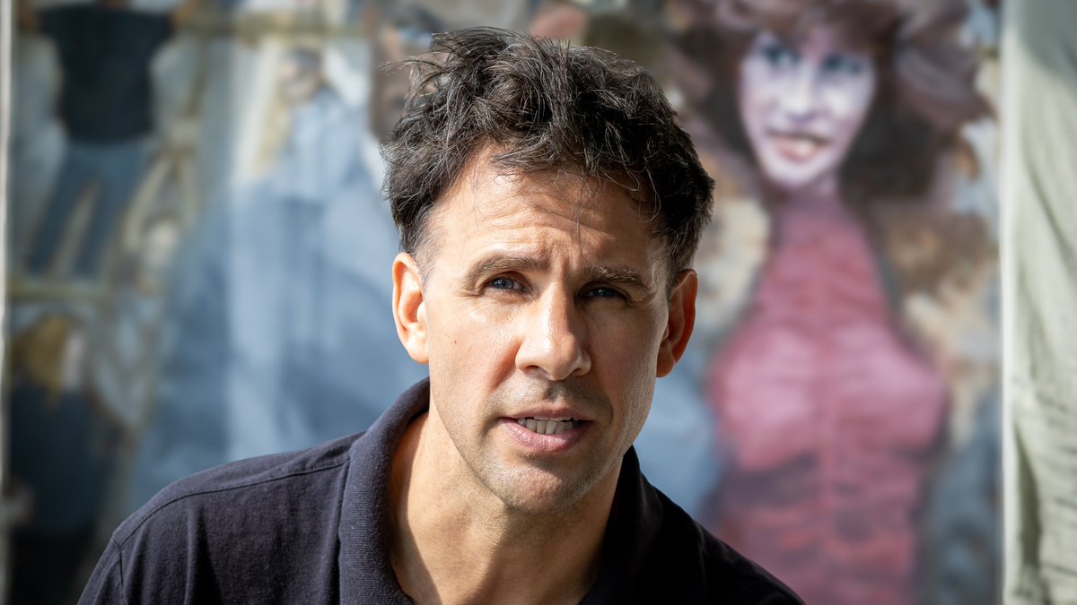 johnruggieriart's tweet image. I open my studio to observers so they see mistakes, revisions, doubts — the real process. Art isn’t magic, it’s work that matters. Transparency builds trust.

 #ArtistProcess #Mentorship